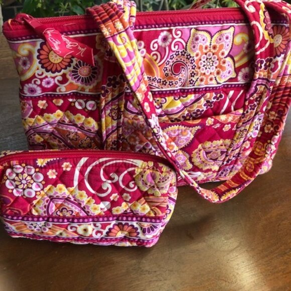 VERA BRADLEY RASPBERRY FIZZ 2008 Purse/Cosmetic Bag Set - Picture 4 of 16